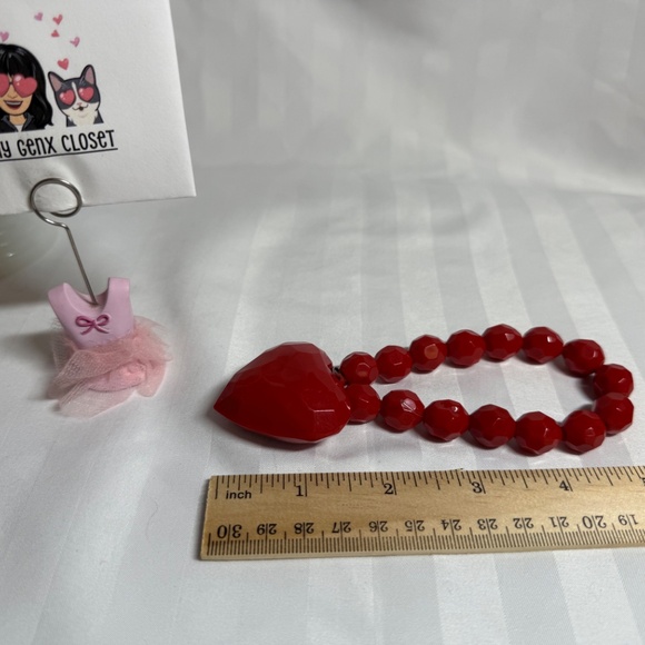 β€οΈβ¨ Bold, fun, and full of love! β¨β€οΈ - Picture 4 of 5